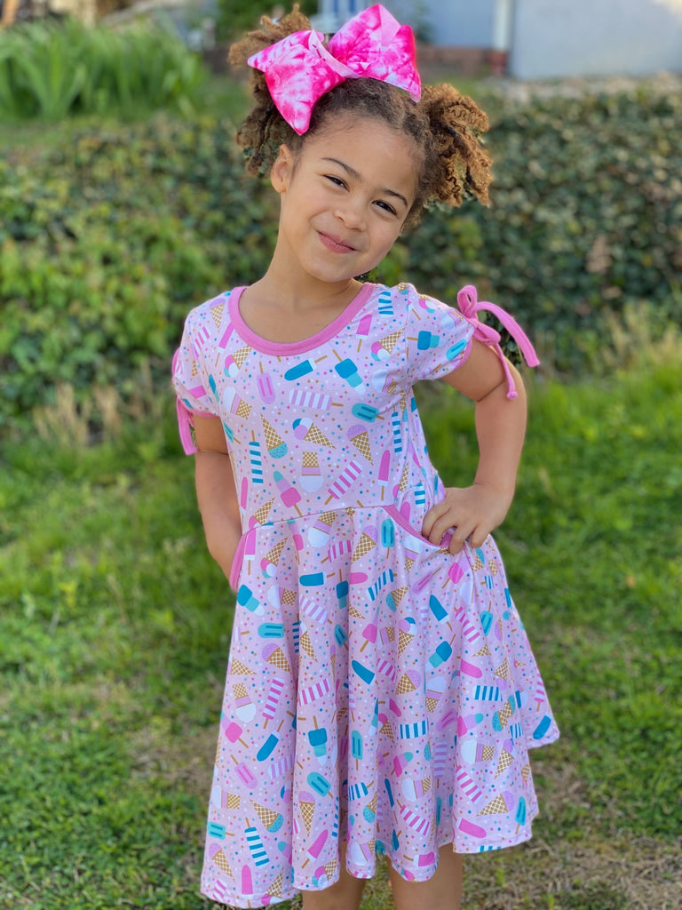 Toddler Little Girls Back To School Ruffles Tunic Capri Outfit Set
